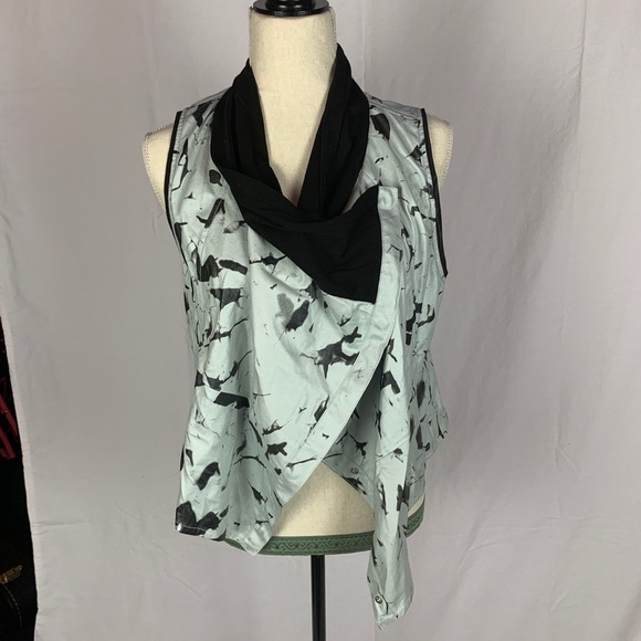 Fate vest - Picture 2 of 6